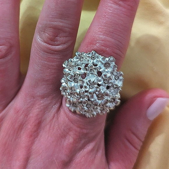 🌟 3/$20🌟 Statement Ring - Picture 1 of 3